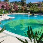 blusardegna-oasianfiteatro-residence_piscina-011