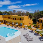 Outdoor pool (7)