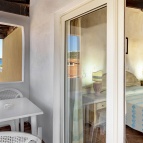 iti_colonnabeachhotel_vistamarelateralebalcone3_gallery