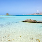 acqua-cristallina-della-spiaggia-la-pelosa-dal-club-esse-roccaruja-stintino