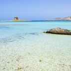 spiaggia-la-pelosa-approdo-vista-torre-aragonese