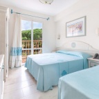 Hotel_Cormorano_Baja_Sardinia_Camera_Garden_view_TPL