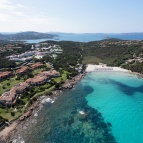 vista-aerea-spiaggia-cala-granu-800x1199
